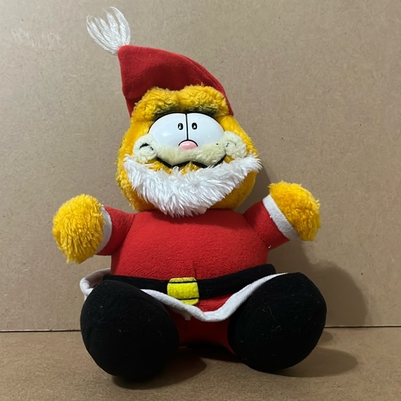 Garfield Santa Plush Toy - Picture 2 of 6